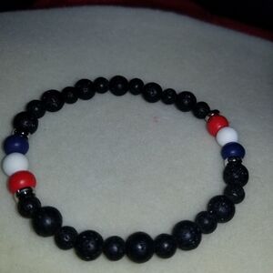 NWT Handcrafted Men's Beaded Bracelet.